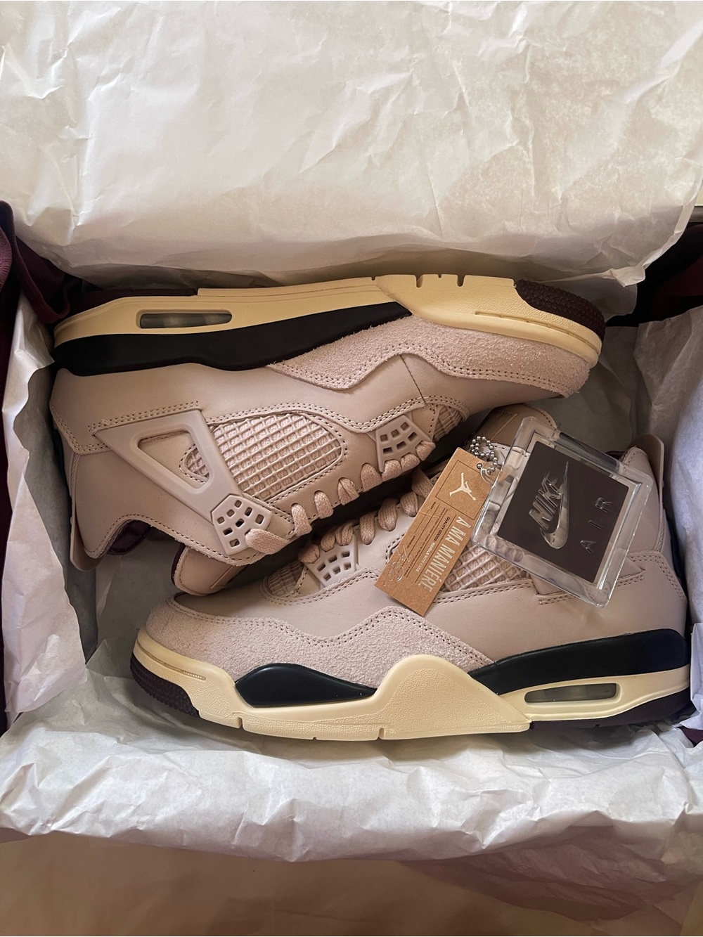 A Ma Maniére x Wmns Air Jordan 4 Retro (Women’s 7.5)